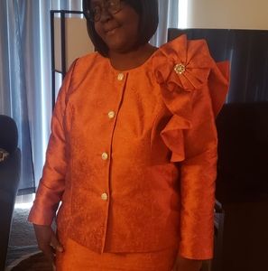 Meet your Posher, Sharon